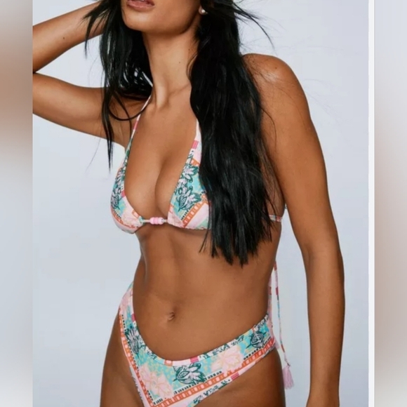 Nasty Gal Floral Boarder Boho Print Tassel Beaded  Bikini Swimsuit Set Size 8 - Picture 4 of 10